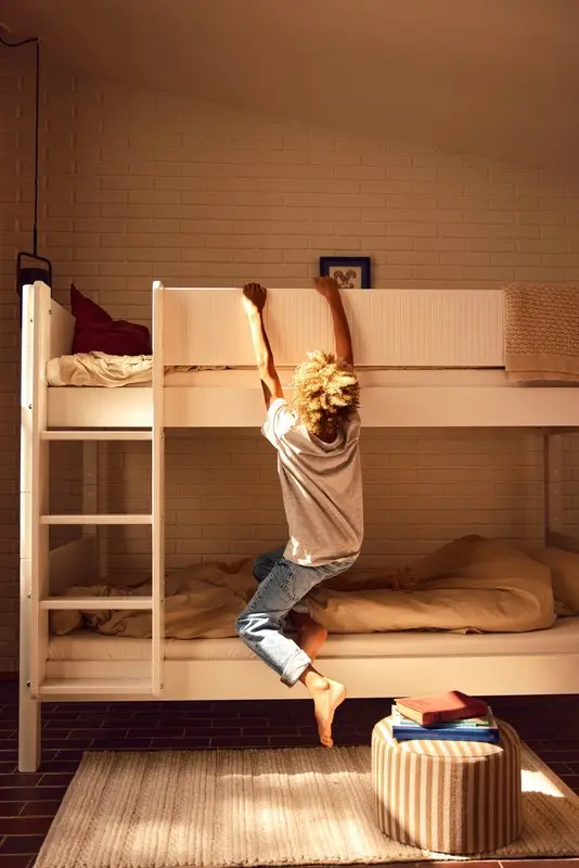 Bunk Bed 154 cm with Ladder and Safety Rail, 90x200 cm, White - Image 2