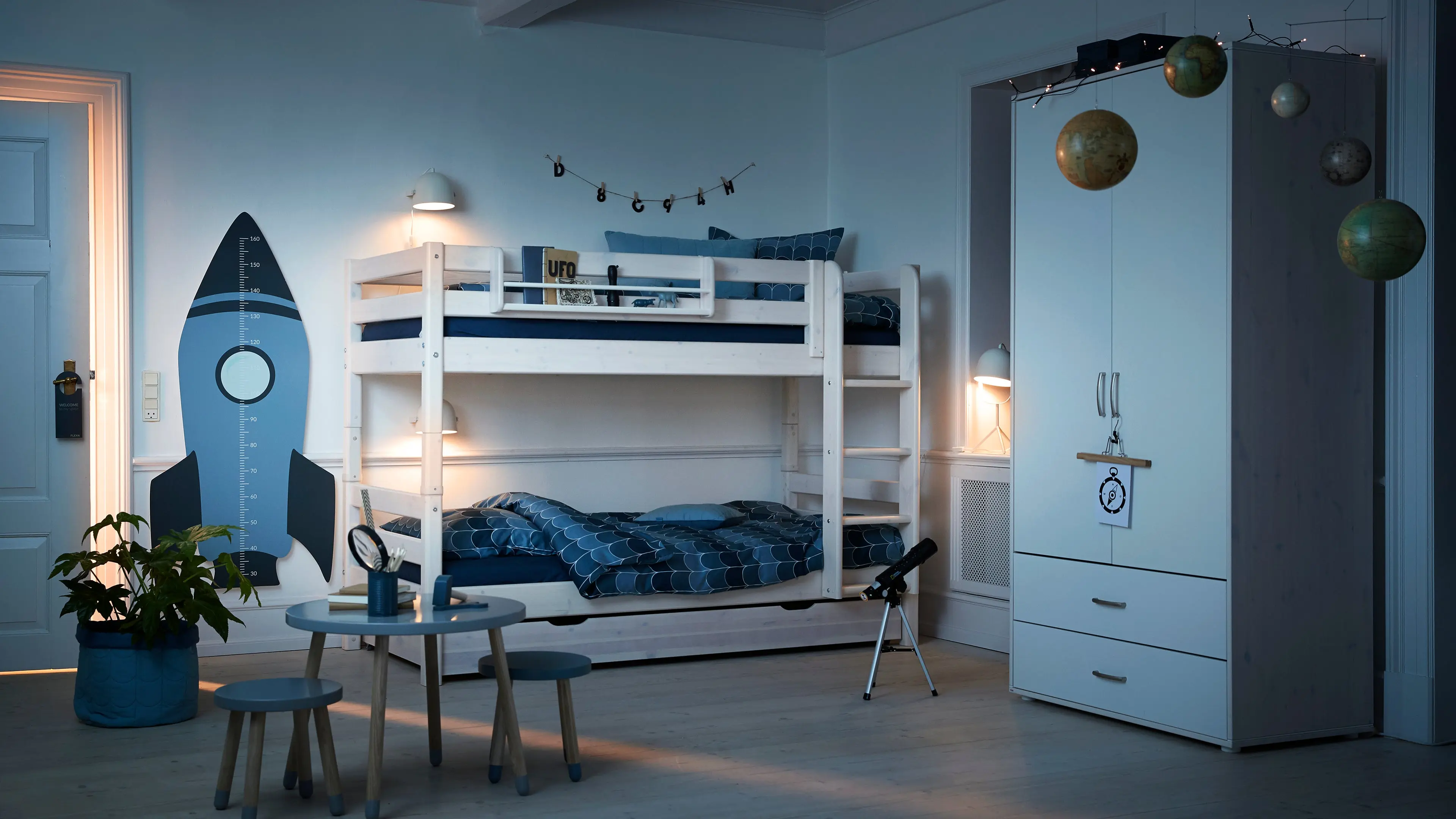 Bunk Bed 154 cm with Pull-out Drawer, Ladder and Safety Rail, 90x200 cm, White - Image 5