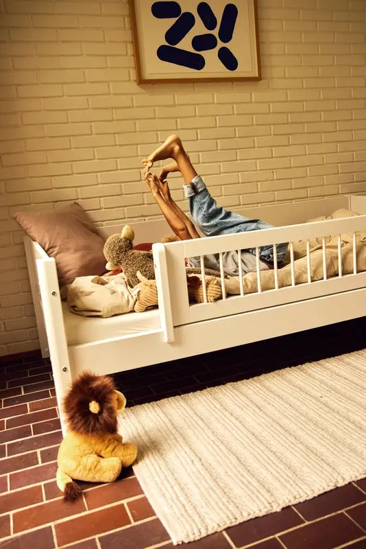 Single Bed with Safety Rail, 90x200 cm, White - Image 5