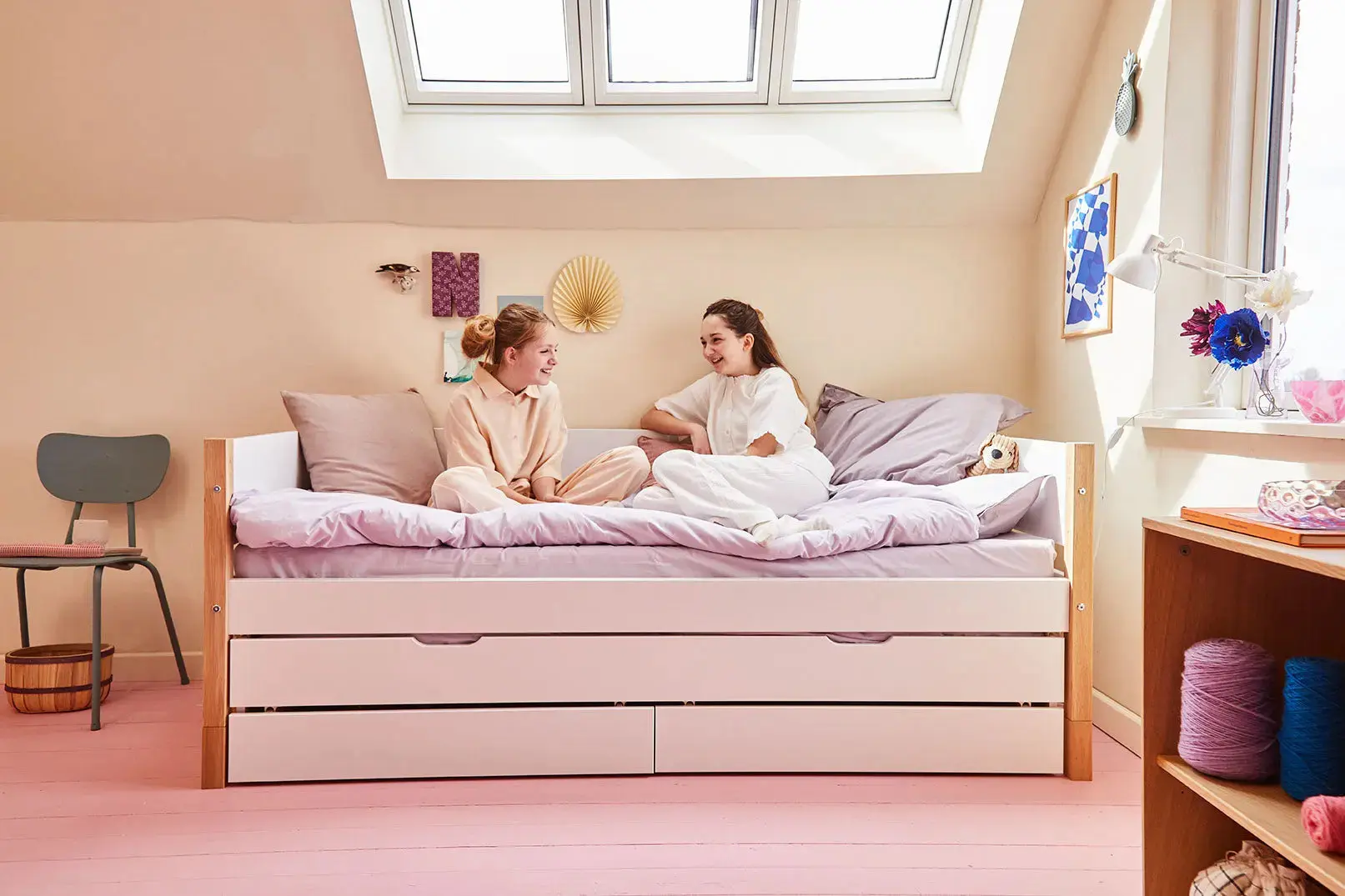 Single Bed with Storage and Pull-out Bed, 90x200 cm, White/Oak - Image 4