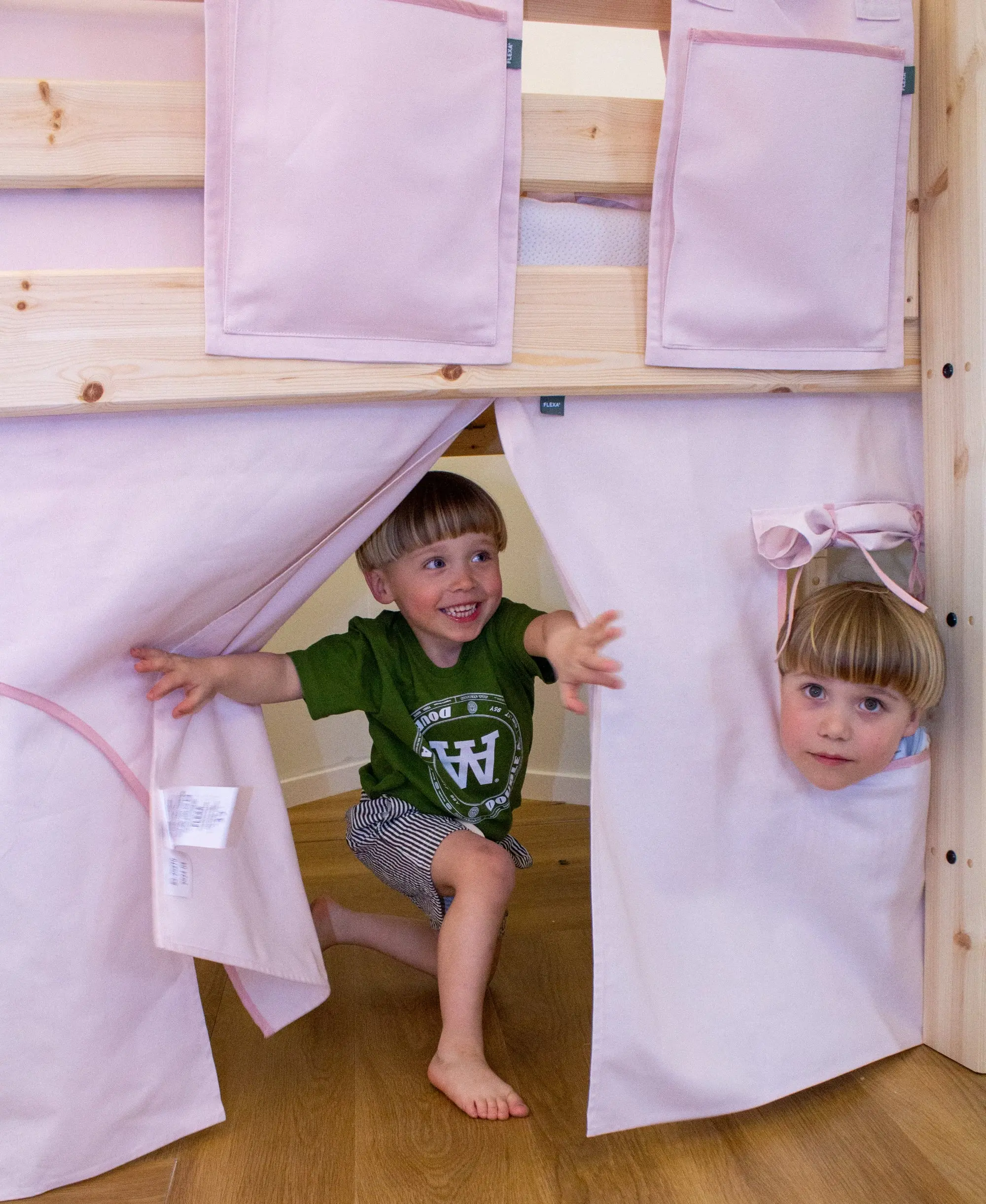 Play Curtain for Beds, Rose