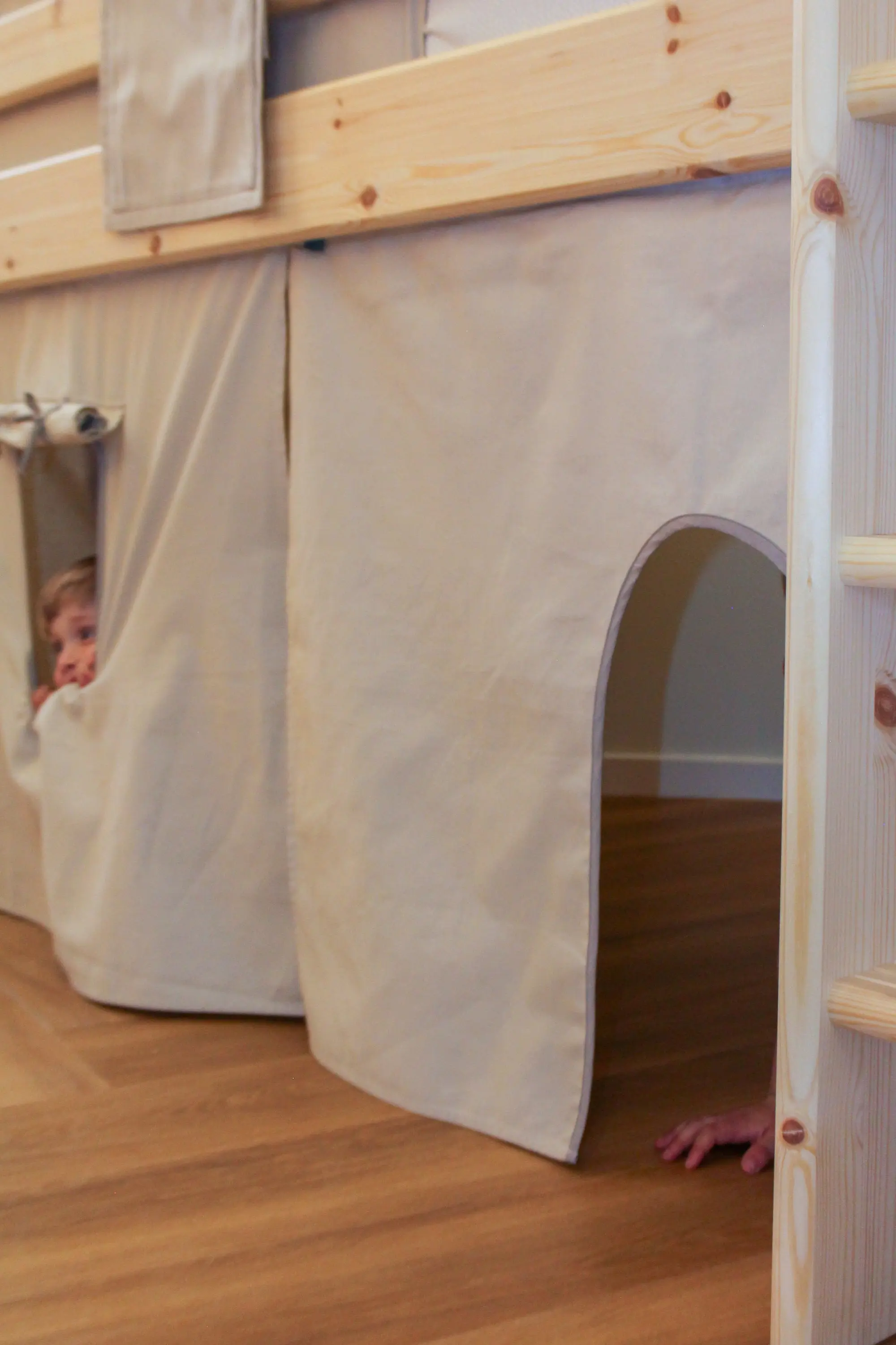 Play Curtain for Beds, Beige - Image 3