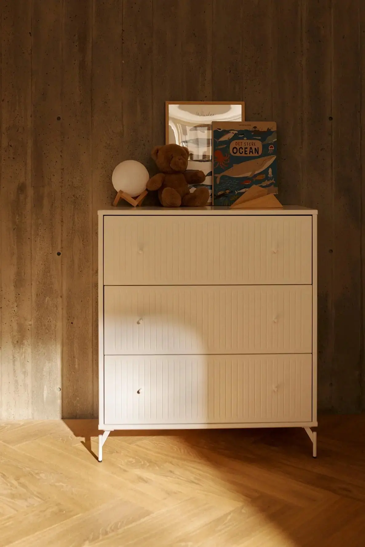 SAGA Chest, 3 drawer, White with Grooves - Image 2