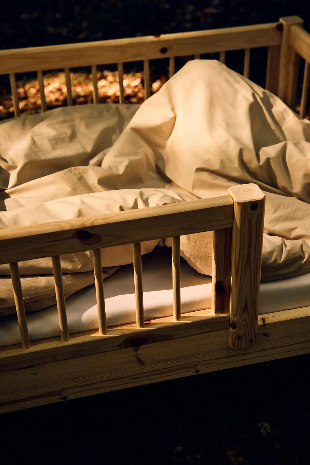 Single Bed with Safety Rails, 90x200 cm, Pine - Image 7